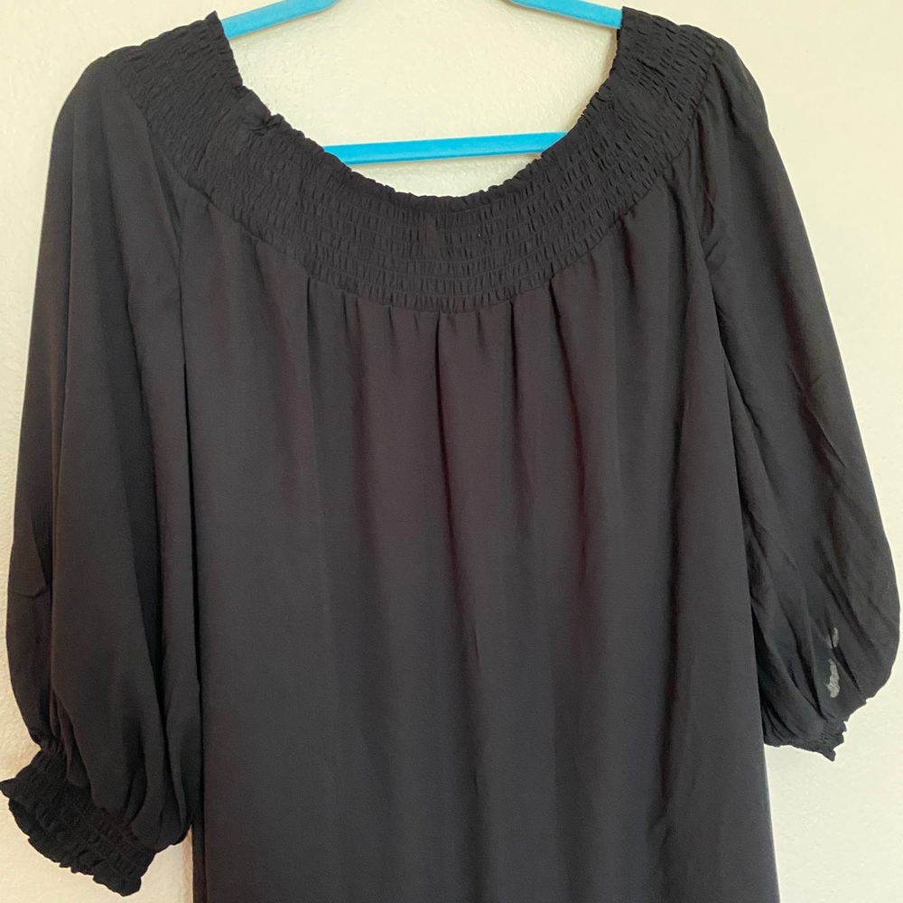 Chelsea28 || Black flowy short dress